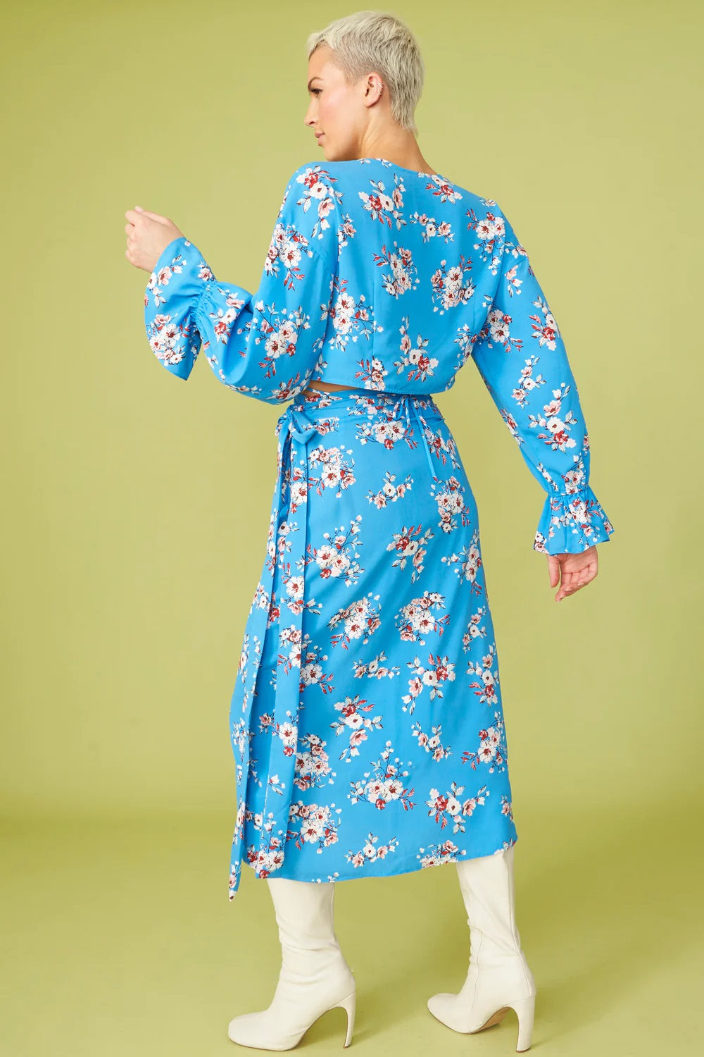 Blue Rayon Blend Floral Cropped Top | Trendy Summer Outfit for Women-2